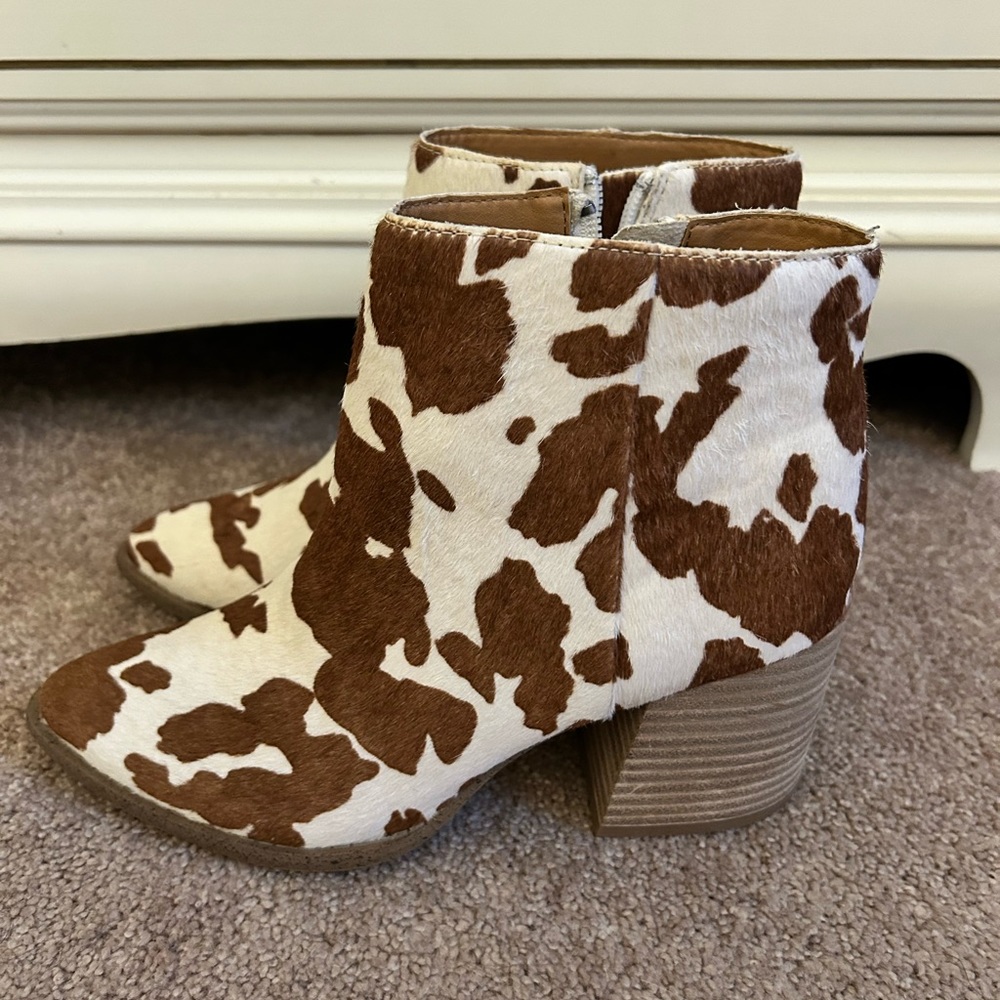 Dolce vita cowprint heeled boots